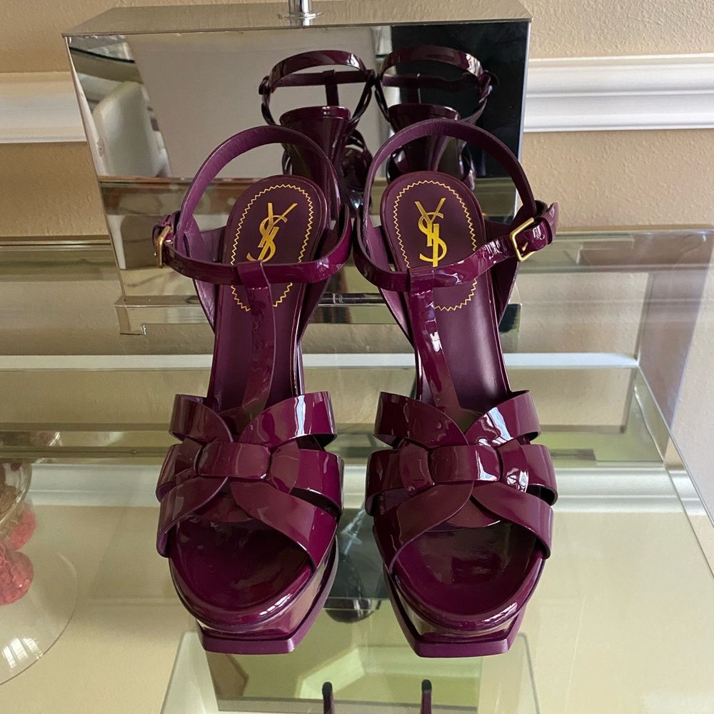 NEW Yves Saint Laurent Magenta Tribute 105 Sandals
